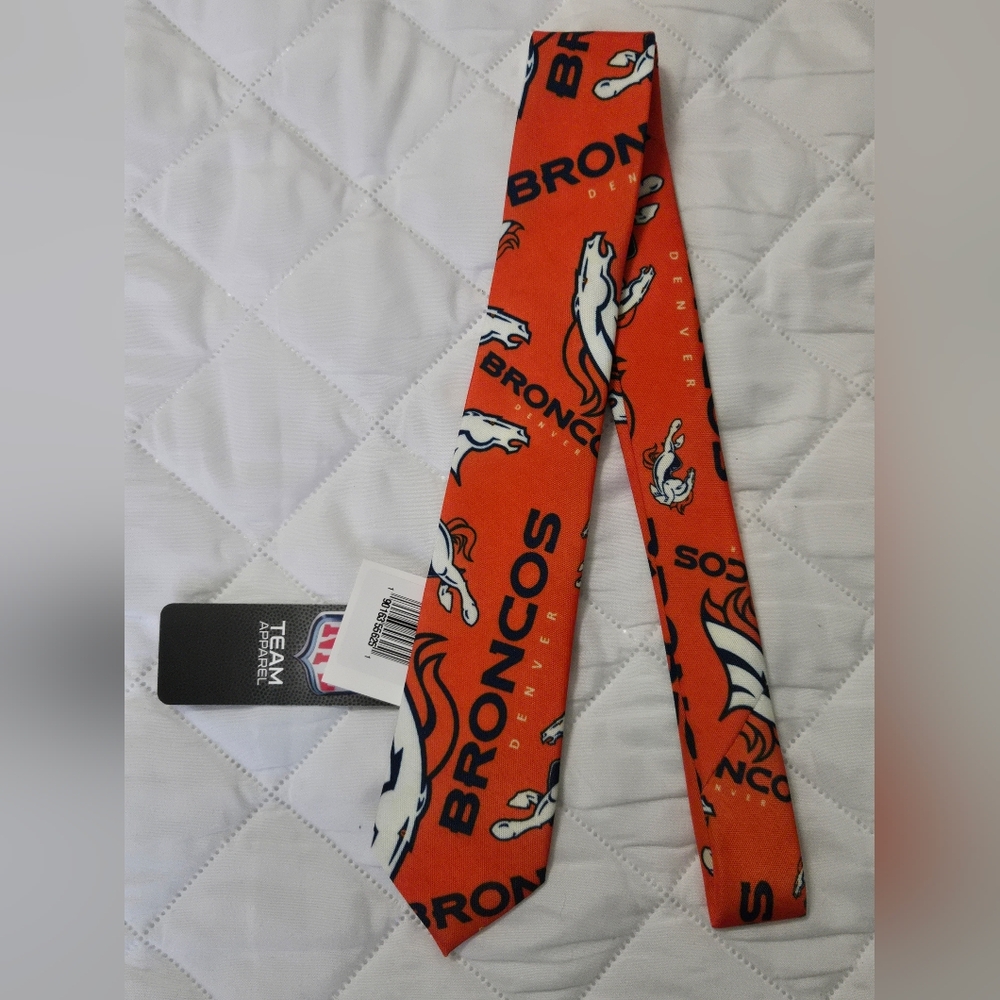 Denver Broncos NFL Licensed Necktie NWT